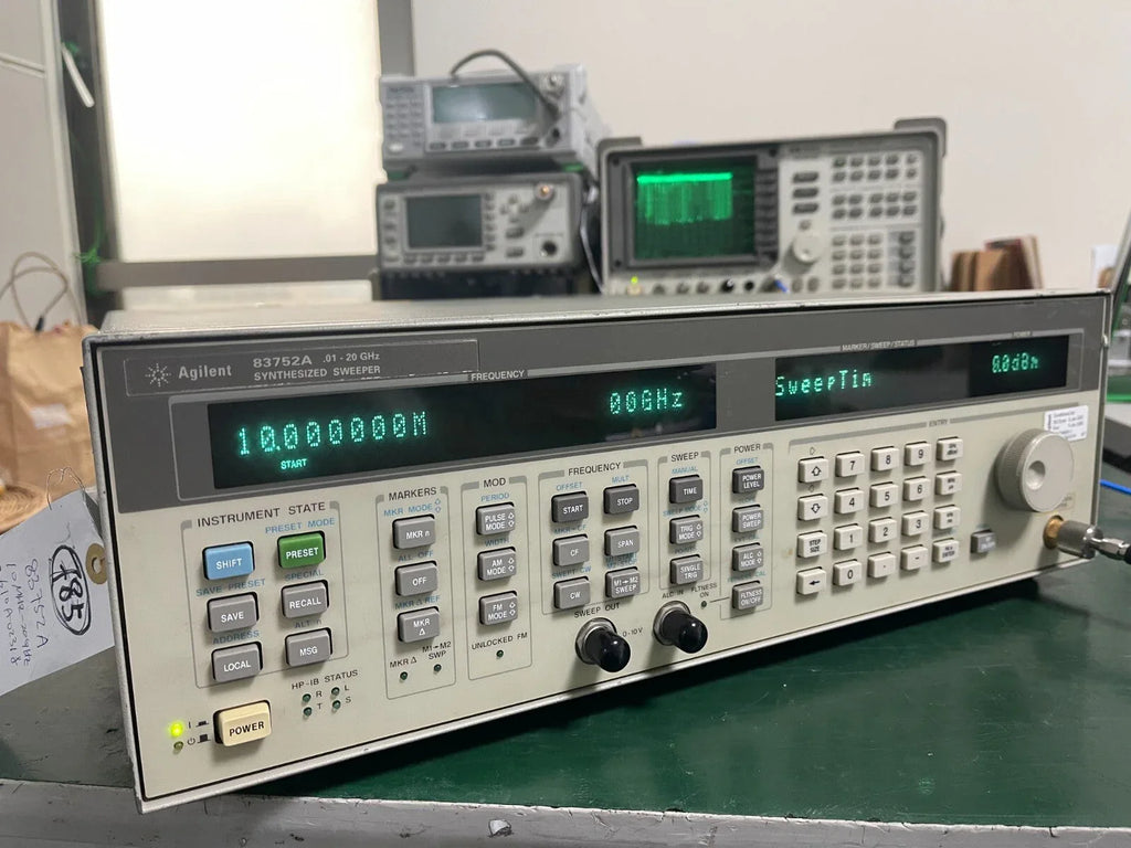 Agilent 83752A Synthesized Sweep Signal Generator 10 MHz to 20 GHz - ZYYKZ Test Equipment