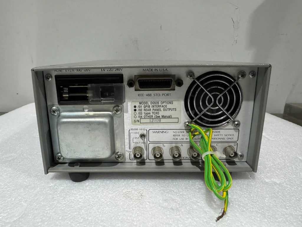 SRS DG535 Four-Channel Digital Delay Pulse Generator with 250 ps Resolution - ZYYKZ Test Equipment