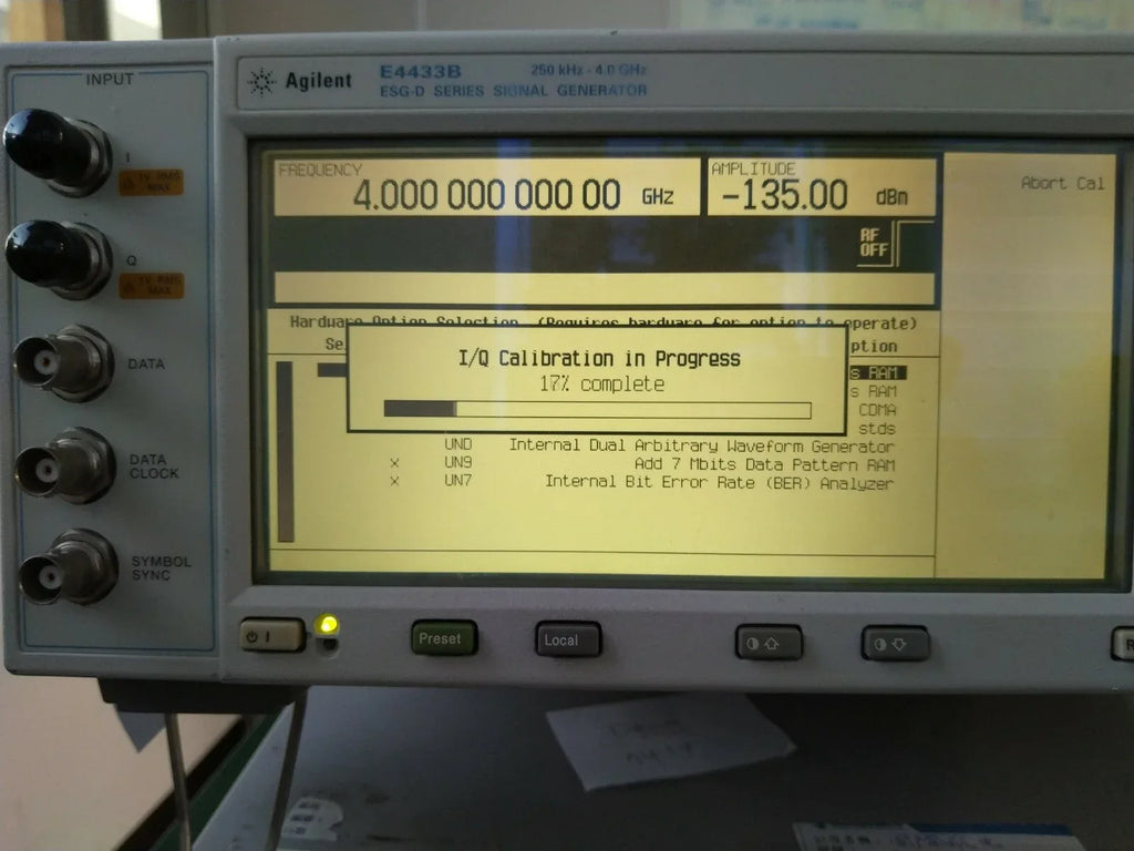 Agilent E4433B ESG-D Series Signal Generator, 250 kHz - 4 GHz - ZYYKZ Test Equipment