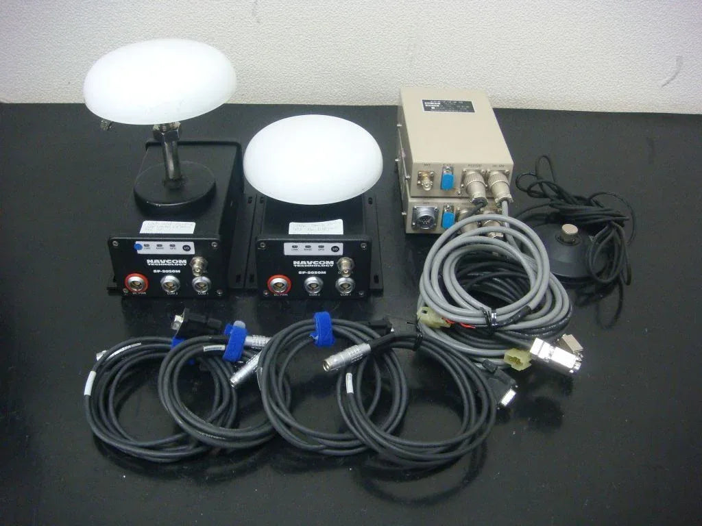 Navcom SF2050M High-Precision GPS Receiver - ZYYKZ Test Equipment