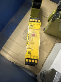 PILZ PNOZ s4 C 751104 Safety Relay, 24 VDC, 3 Normally Open, 1 Normally Closed Contacts - ZYYKZ Test Equipment