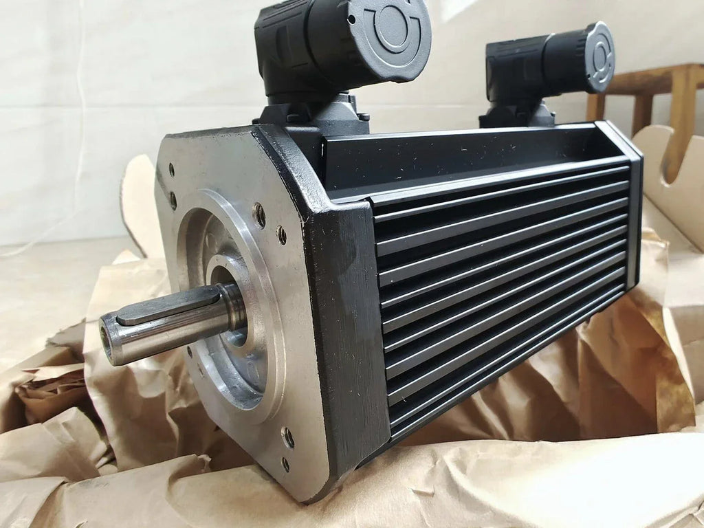 Lenze MDSKSRS056-23 High-Performance Servo Motor Inverter - ZYYKZ Test Equipment