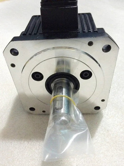Mitsubishi HC-SFS52 High-Performance AC Servo Motor - ZYYKZ Test Equipment