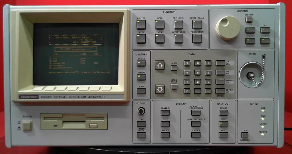 Advantest Q8383 Optical Spectrum Analyzer 500 to 1750 nm - ZYYKZ Test Equipment