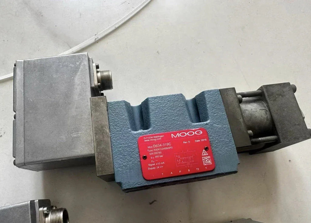 MOOG R40KO2M0NSP2 D634-319C Compatible Replacement Actuator - ZYYKZ Test Equipment