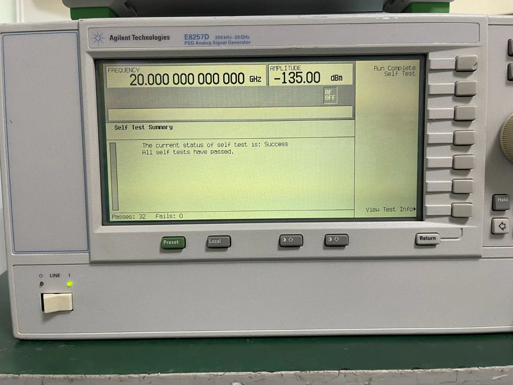 Agilent E8257D PSG Analog Signal Generator 250 KHz - 20 GHz - ZYYKZ Test Equipment