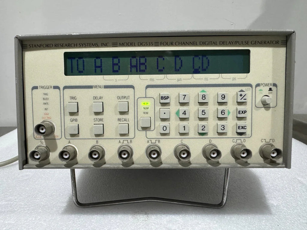 SRS DG535 Four-Channel Digital Delay Pulse Generator with 250 ps Resolution - ZYYKZ Test Equipment