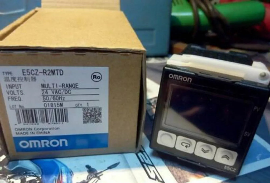 Omron E5CZ-R2MTD Digital Temperature Controller with Relay Output - ZYYKZ Test Equipment