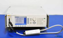 Load image into Gallery viewer, Fluke 9610A/AF RF Reference Source - 10Hz to 4GHz with Leveling Head 50Ω