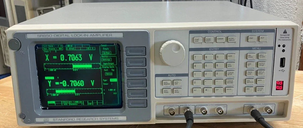 Stanford Research Systems SR850 DSP Lock-In Amplifier - Calibrated, High Precision - ZYYKZ Test Equipment
