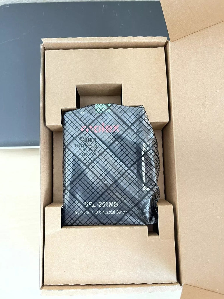 Molex DRL-250MB 5-Port Industrial Ethernet Switch - Rugged, Managed, 10/100 Mbps - ZYYKZ Test Equipment