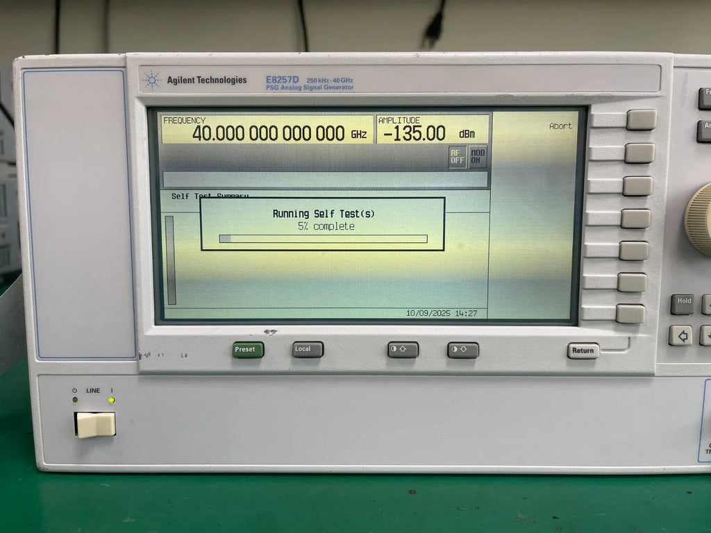 Agilent E8257D PSG Analog Signal Generator 250 kHz to 40 GHz - ZYYKZ Test Equipment