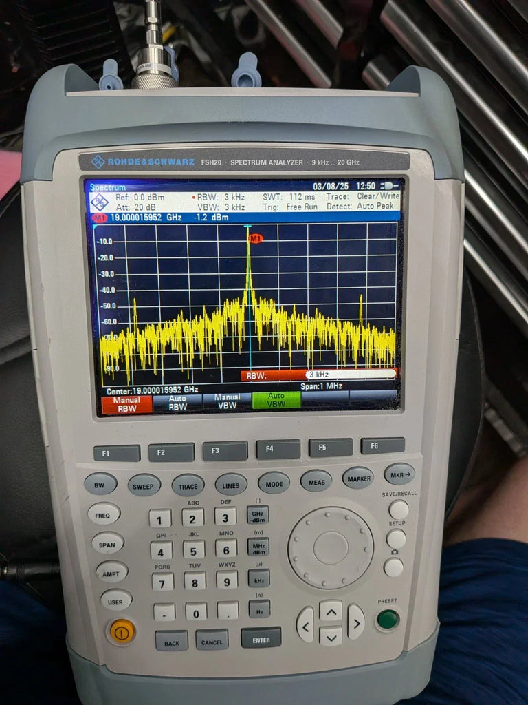 Rohde & Schwarz FSH20 K17 Handheld Spectrum Analyzer with Integrated Power Meter & Sensor - Calibrated - ZYYKZ Test Equipment