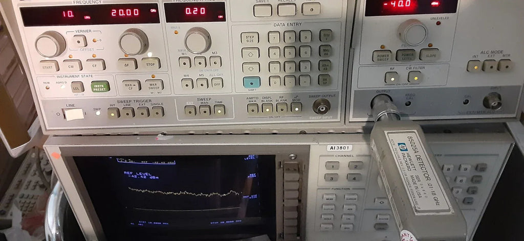 HP 83592A Sweep Oscillator Plug-in Module for Signal Generators - ZYYKZ Test Equipment