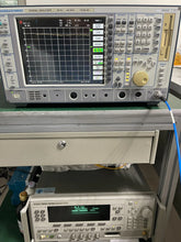 Load image into Gallery viewer, Rohde &amp; Schwarz FSIQ40 Signal Analyzer - 20Hz to 40GHz - ZYYKZ Test Equipment