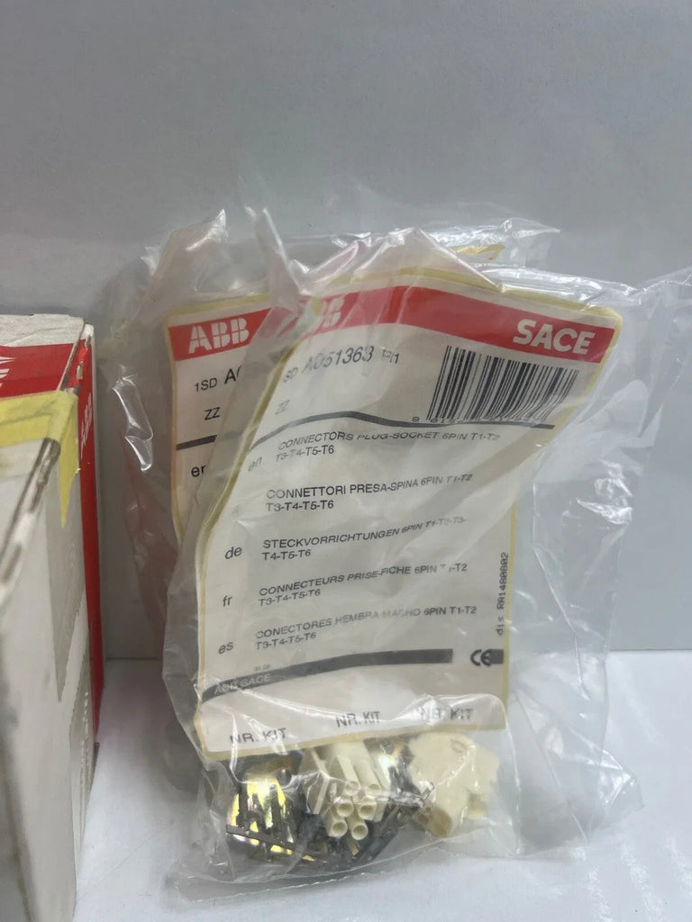 ABB SACE Tmax 1SDA059597R1 Circuit Breaker 110-250VAC/DC, Thermal-Magnetic - ZYYKZ Test Equipment