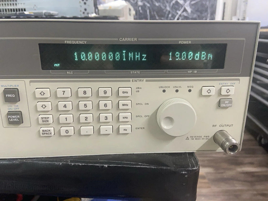 Agilent HP 83712B Signal Generator 0.01-20 GHz with Calibration & Options 1e1, 1e5, 1e8 Attenuator - ZYYKZ Test Equipment