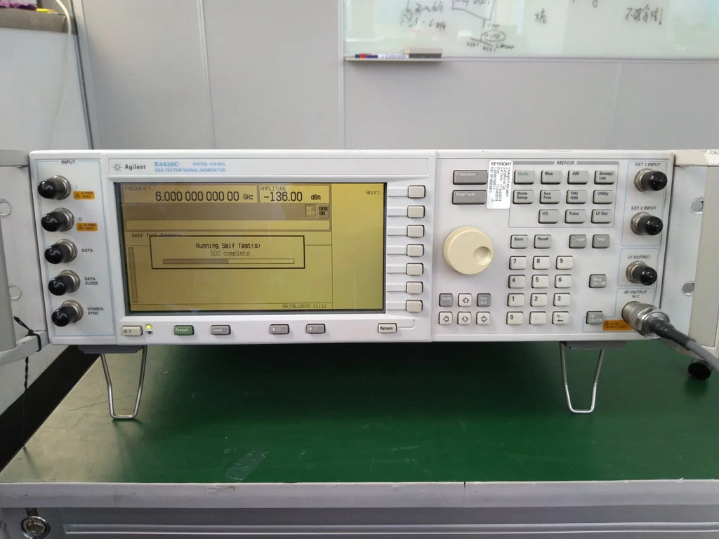 Agilent E4438C ESG Vector Signal Generator 250 kHz - 6 GHz with Options 506, 601, UNB, UNJ - ZYYKZ Test Equipment
