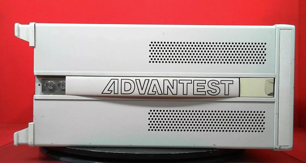 Advantest Q8383 Optical Spectrum Analyzer 500 to 1750 nm - ZYYKZ Test Equipment