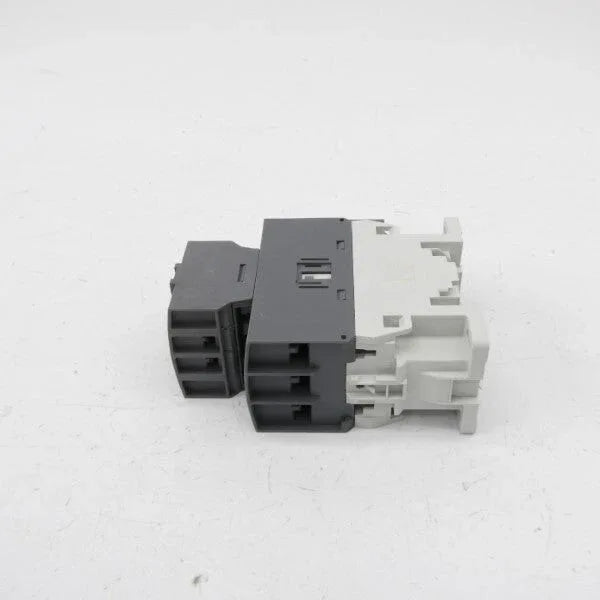 ABB AF26-30-11-11 Industrial Control Module 24-60V DC Input - ZYYKZ Test Equipment