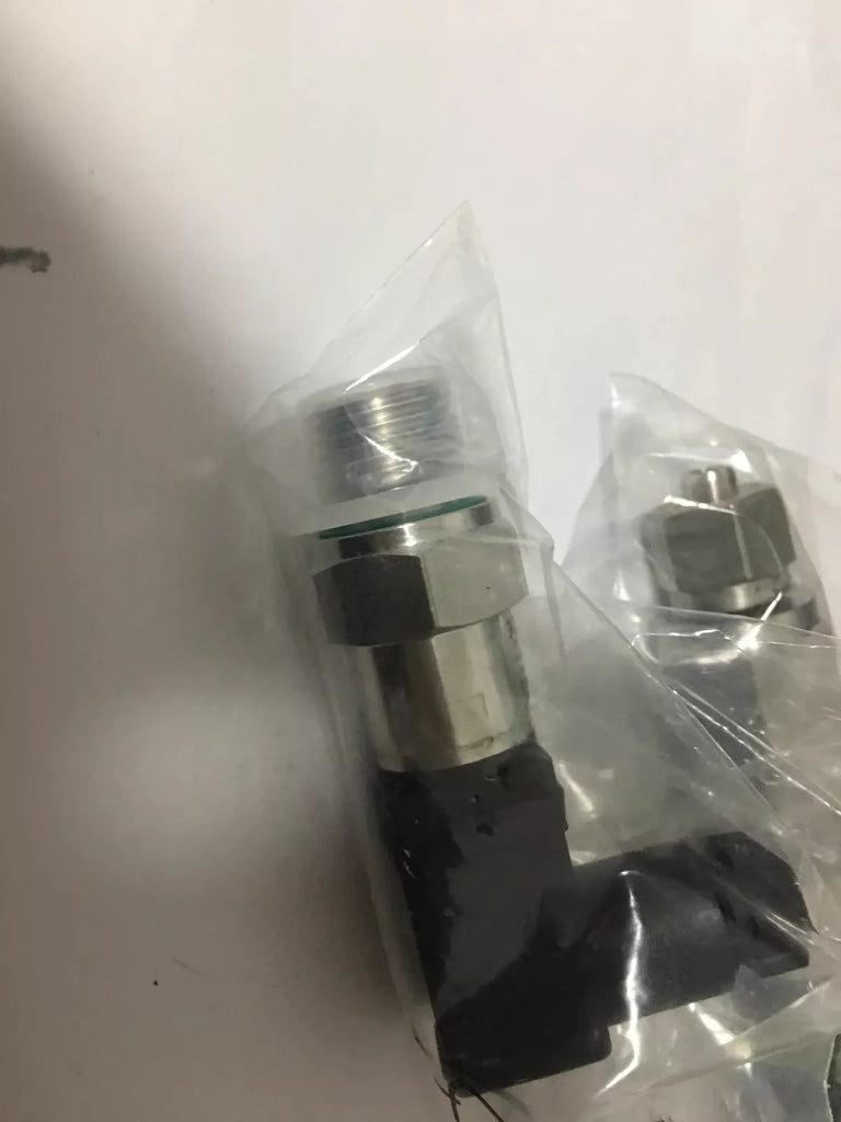 Keller PA-21Y Pressure Transmitter 0-200 bar with 4-20mA Output - ZYYKZ Test Equipment