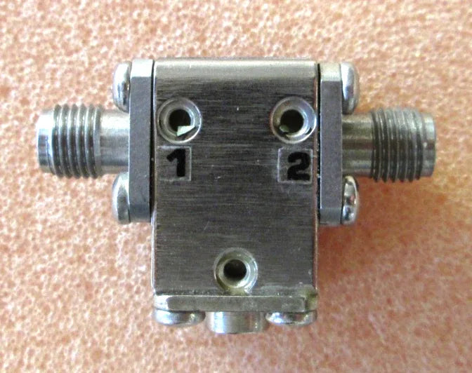 Ditom Microwave RF Signal Isolator 19–22 GHz High Isolation - ZYYKZ Test Equipment