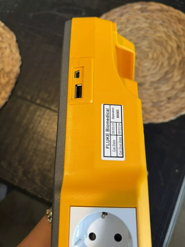 Fluke ESA615 EU Electrical Safety Analyzer 230V (Calibrated 2024) - ZYYKZ Test Equipment