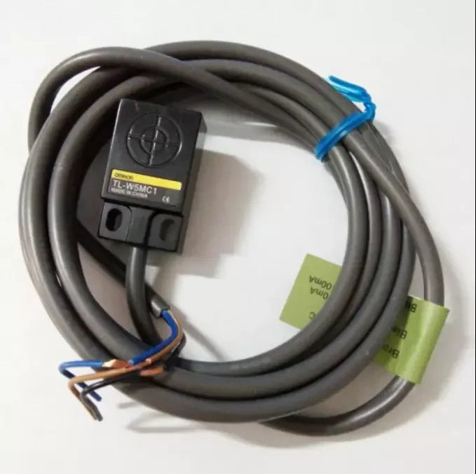 OMRON TL-W5MC1 Photoelectric Sensor Switch - Compact, Reliable Detection - ZYYKZ Test Equipment