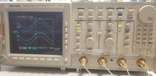 Load image into Gallery viewer, Tektronix TDS754C 500 MHz 4-Channel Digital Storage Oscilloscope - ZYYKZ Test Equipment