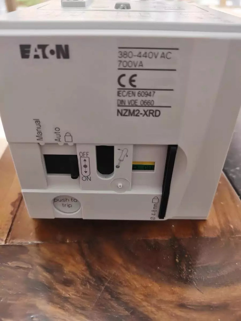 Eaton NZM2-XRD380-440AC Circuit Breaker