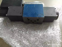 Load image into Gallery viewer, Rexroth 4WRSE 10 Q00-32 Hydraulic Directional Control Valve - ZYYKZ Test Equipment