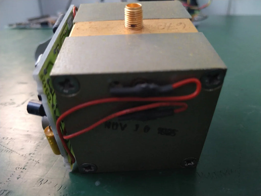 HP Agilent 5086-7648 Switched Amplifier MULT 0.01 - 26.5 GHz for 8360/83621A Series - ZYYKZ Test Equipment