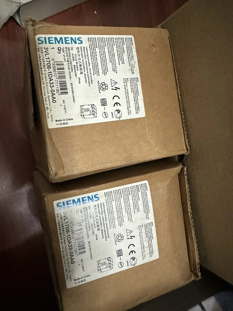Siemens 3VL1706-1DA33-0AA0 3-Pole 125A Molded Case Circuit Breaker (MCCB) - ZYYKZ Test Equipment