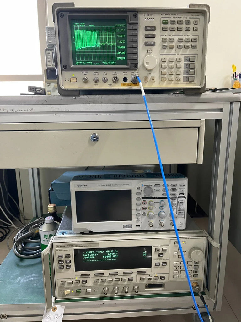 Keysight 8565E High-Performance Spectrum Analyzer 9 kHz to 2.9 GHz - ZYYKZ Test Equipment