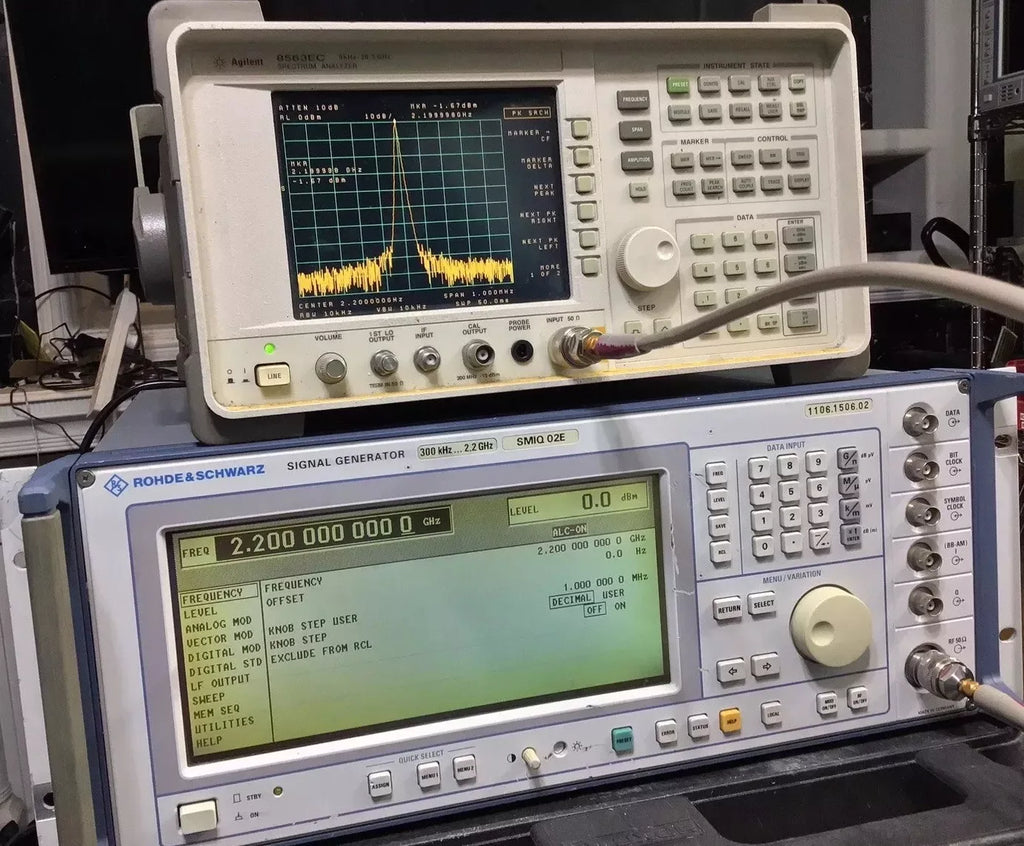 Rohde & Schwarz SMIQ02E Signal Generator 300 kHz to 2.2 GHz - ZYYKZ Test Equipment