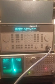 Tektronix 2712 Portable Spectrum Analyzer 100 kHz to 1.8 GHz - ZYYKZ Test Equipment