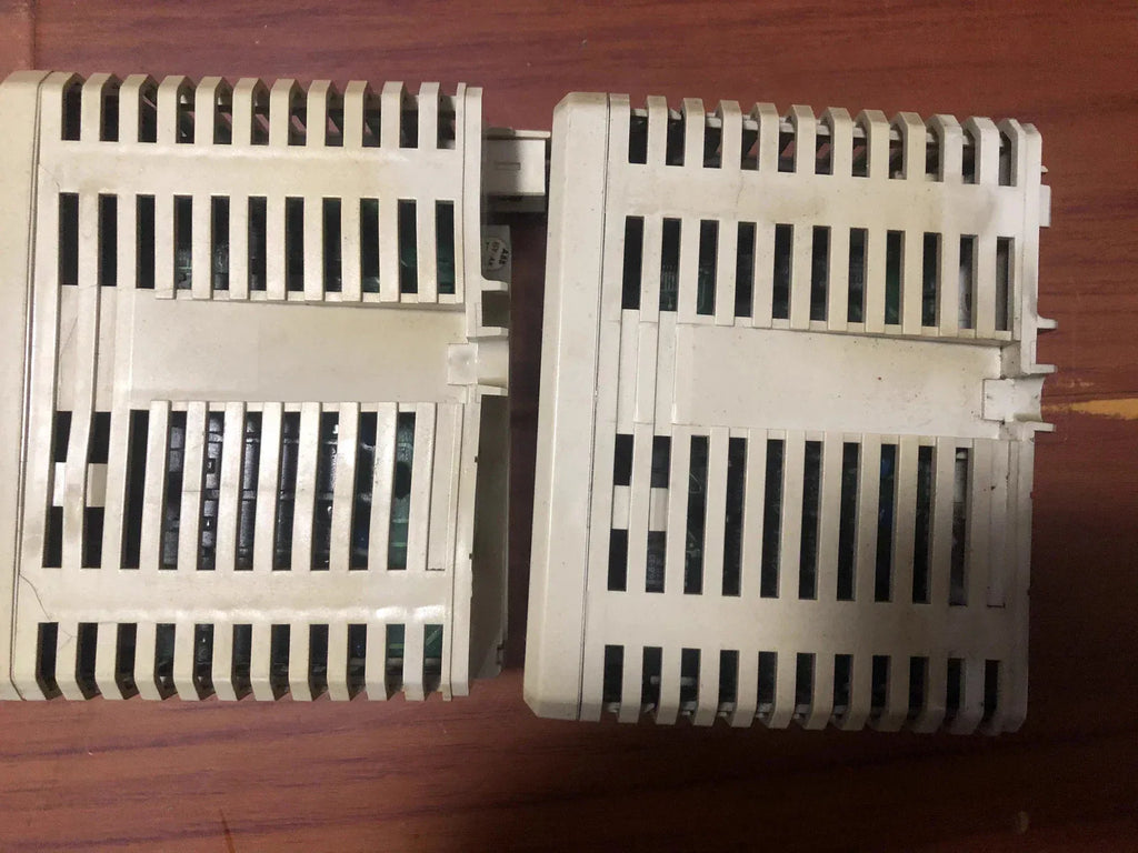 ABB DCS 3BSE008514R1 DO820 Digital Output Module for Distributed Control Systems - ZYYKZ Test Equipment
