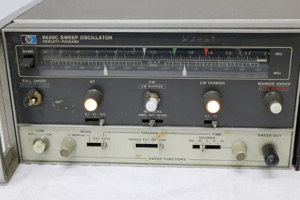 HP 10-15.5GHz RF Sweep Signal Generator - ZYYKZ Test Equipment