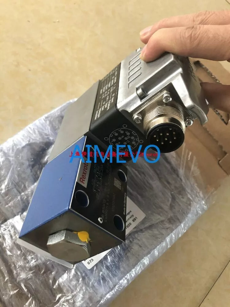 Rexroth 4WRREH6VB40L-11/G24K0/B5M Hydraulic Control Valve