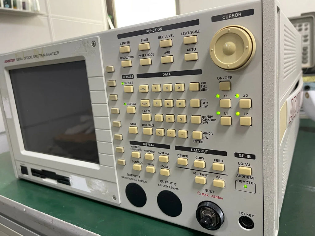 Advantest Q8384 High-Resolution Optical Spectrum Analyzer - ZYYKZ Test Equipment