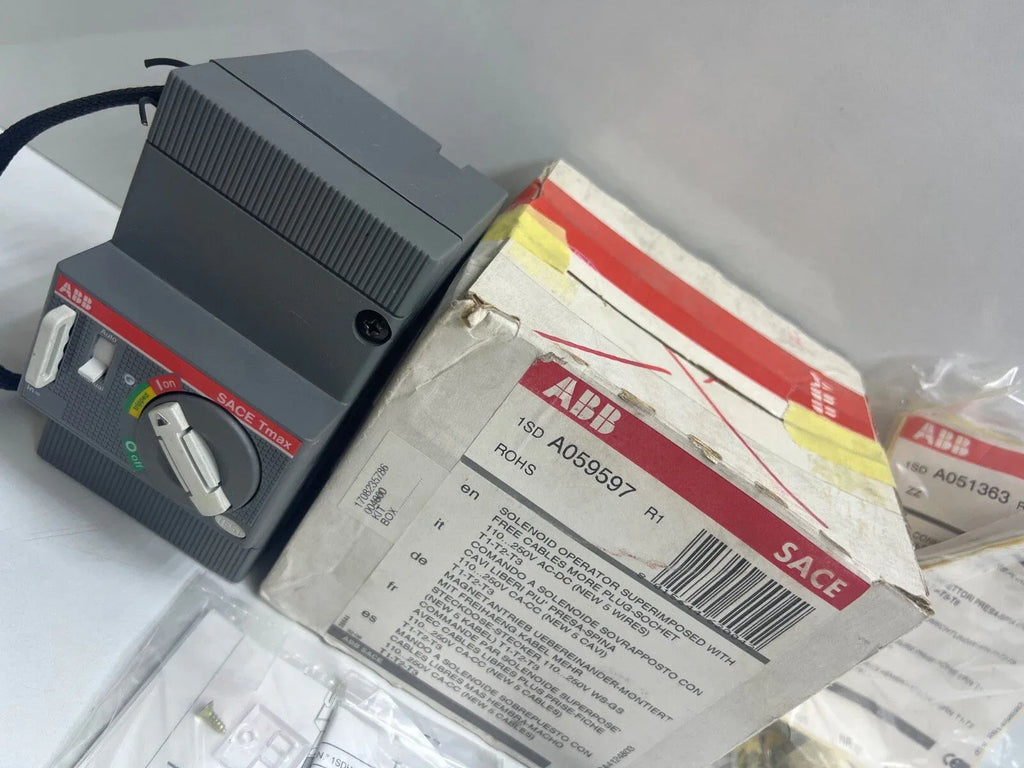 ABB SACE Tmax 1SDA059597R1 Circuit Breaker 110-250VAC/DC, Thermal-Magnetic - ZYYKZ Test Equipment
