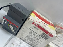 Load image into Gallery viewer, ABB SACE Tmax 1SDA059597R1 Circuit Breaker 110-250VAC/DC, Thermal-Magnetic - ZYYKZ Test Equipment