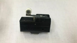OMRON Z-15GW22-B Heavy-Duty Limit Switch with Roller Lever - ZYYKZ Test Equipment