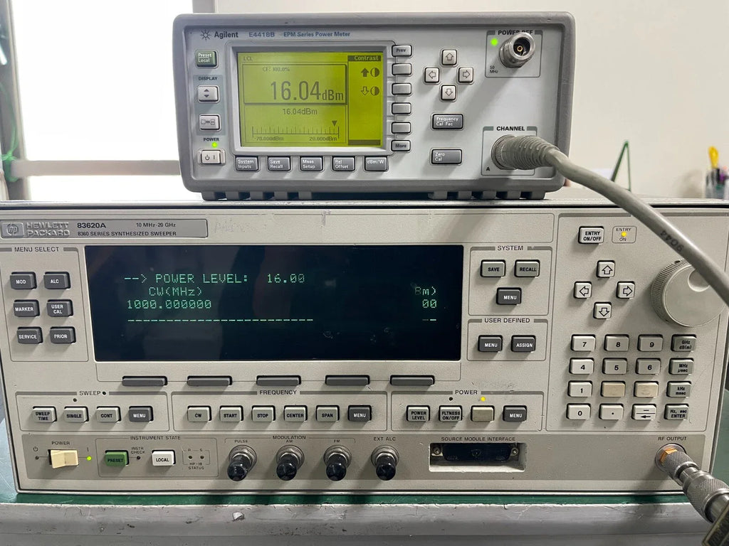 HP Agilent 83620A Synthesized Sweep Signal Generator 10 MHz to 20 GHz - ZYYKZ Test Equipment