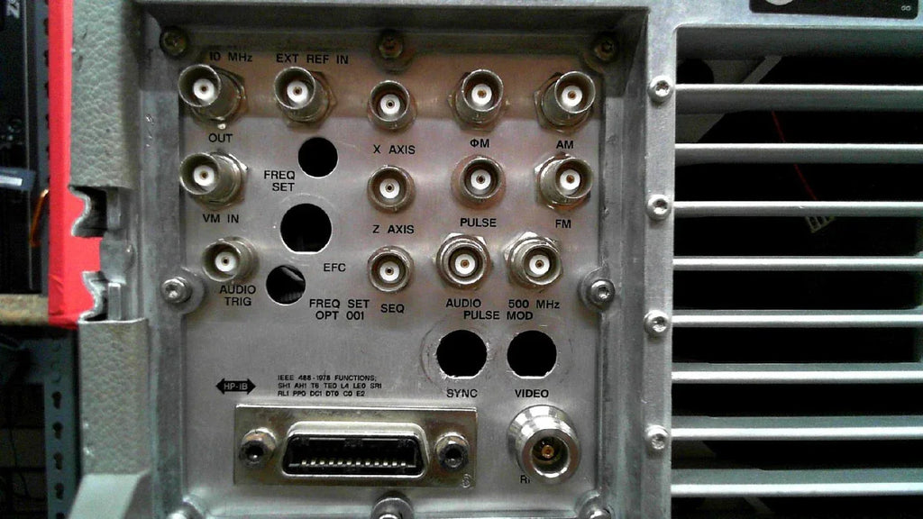 HP 8665B Signal Generator 9 kHz to 1.3 GHz - ZYYKZ Test Equipment