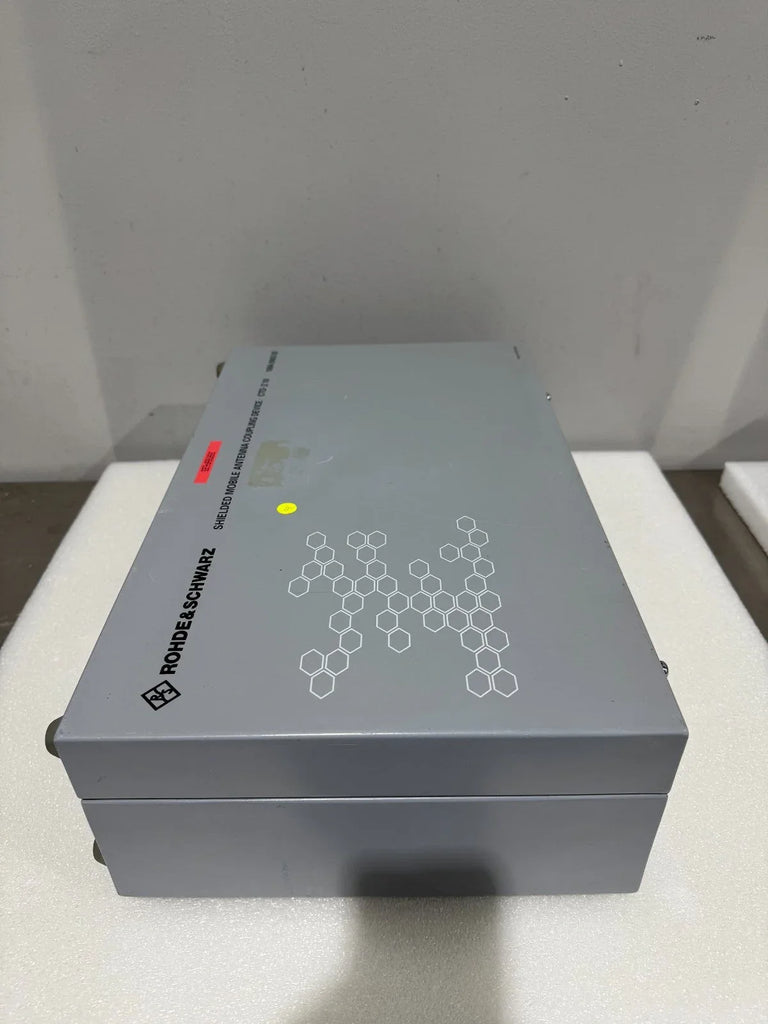Rohde & Schwarz Shielded Mobile Antenna Coupling Device for RF Testing - ZYYKZ Test Equipment