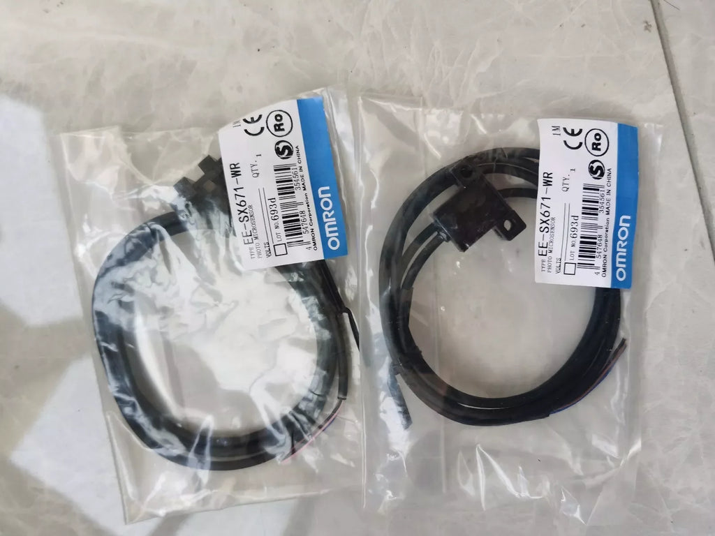 OMRON EE-SX671-WR Photo Micro Sensor with High-Speed Response - ZYYKZ Test Equipment