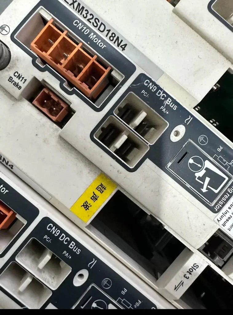 Schneider Electric LXM32SD18N4 1.8kW Single-Axis Servo Drive Controller - ZYYKZ Test Equipment