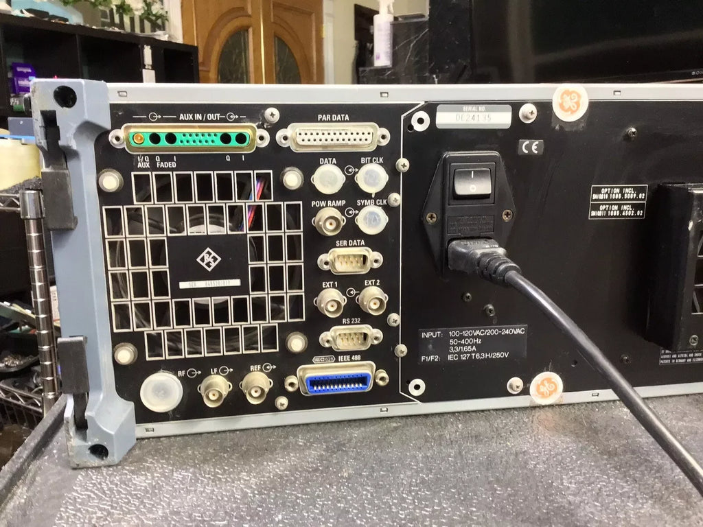 Rohde & Schwarz SMIQ02E Signal Generator 300 kHz to 2.2 GHz - ZYYKZ Test Equipment
