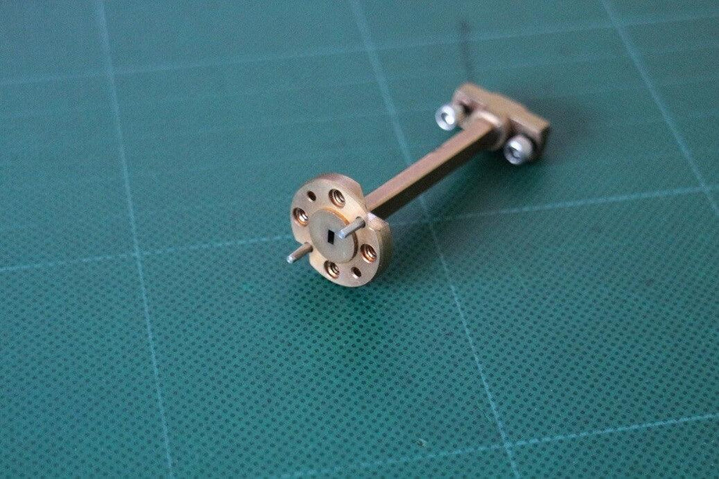 WR10 50mm Rectangular Waveguide Straight Section - ZYYKZ Test Equipment